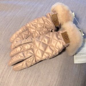 UGG gloves